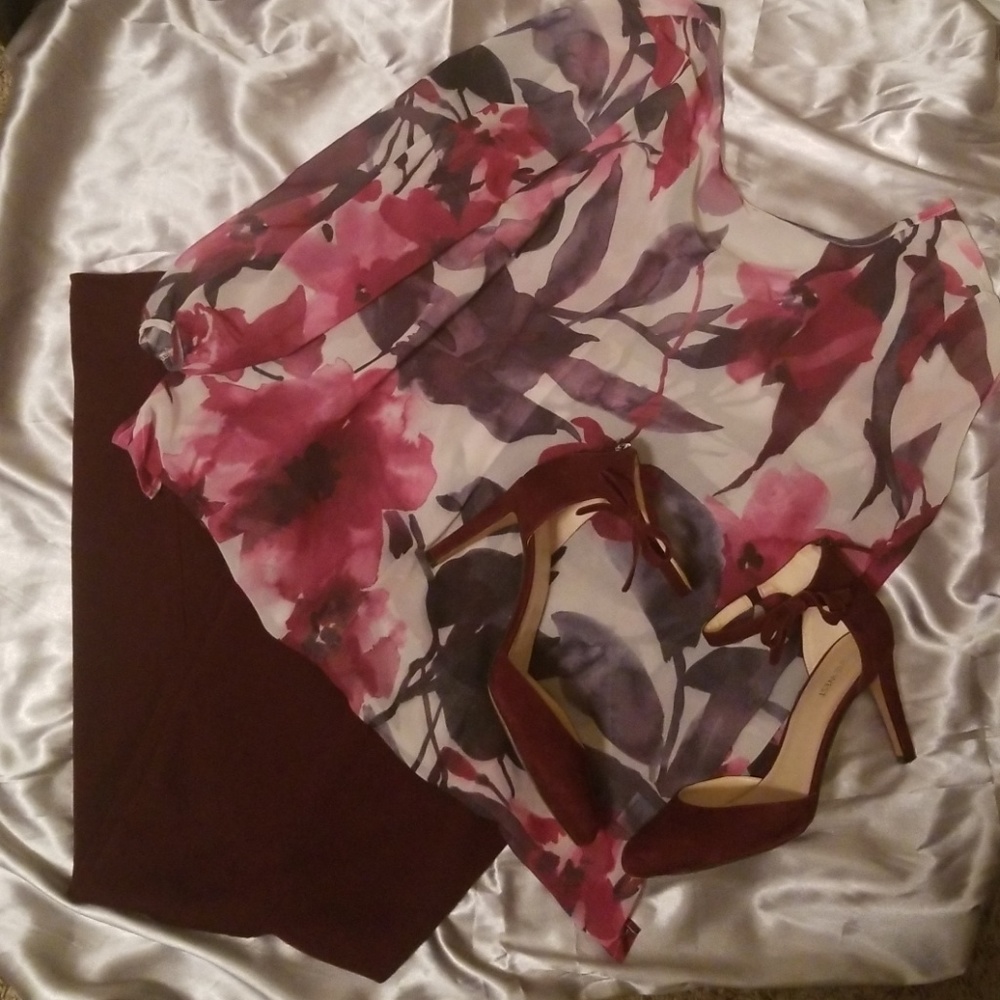 New York & Co Sweet Pea BowBack Blse - Floral Sz L
